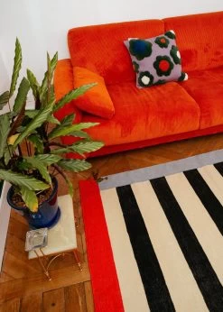 Tapis - Red Symmetry 7 Tapis - Red Symmetry -Vêtements De Mode 20230117 ColorTherapis Paris 103