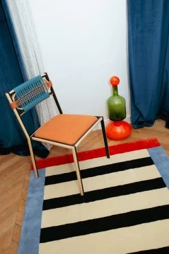 Tapis Tufté - Red Symmetry -Vêtements De Mode 20230117 ColorTherapis Paris 53