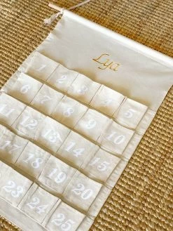 Accessoire Le Calendrier De L'Avent - Beige - À Personnaliser -Vêtements De Mode LeCalendrierdel Avent 9