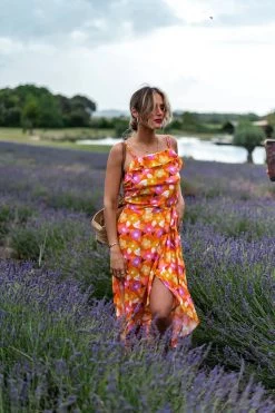 Jupe Clara - Fleurs De Printemps -Vêtements De Mode PAUEME I JUPE I Jupe Clara Fleurs de printemps 1678290392 ee830bb7 1525 475d 865e 5ed624415227