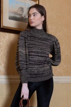 Urie Sweaters - Kaki And Black -Vêtements De Mode Poppy AW23 5 4fb106ae a7bc 4efc a2e1 162ef5b42bc5