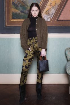 Gerards Mohair Sweaters - Mustard -Vêtements De Mode Poppy AW23 56f1a5ef 387e 4328 bc6e 936f7bcd5253