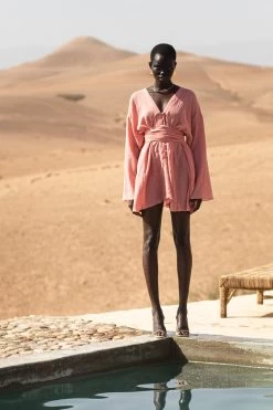 Arana Midi Dress - Salmon -Vêtements De Mode Poppy SS23 3 0c16c774 c153 45e7 a50a f6b2257e0696