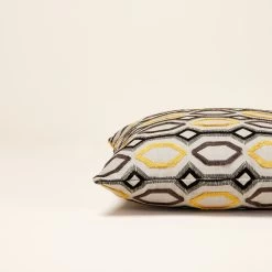 Housse De Coussin Bartolo Gris Et Ocre -Vêtements De Mode housse de coussin BARTOLO 006614 GJ CM 5