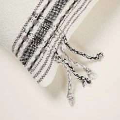 Housse De Coussin Pavani Blanc Et Noir -Vêtements De Mode housse de coussin PAVANI 007867 WG CM 6