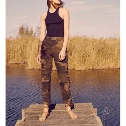 Reiko Pantalon Chino Highwaist Cropped Sandy Highwaist Fancy - Camou - Femme -Vêtements De Mode pantalon chino highwaist cropped sandy highwaist fancy camou 933186