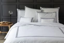 Parure De Lit Percale Leela Blanc Marine: Housse De Couette + Taie(s) D'Oreiller