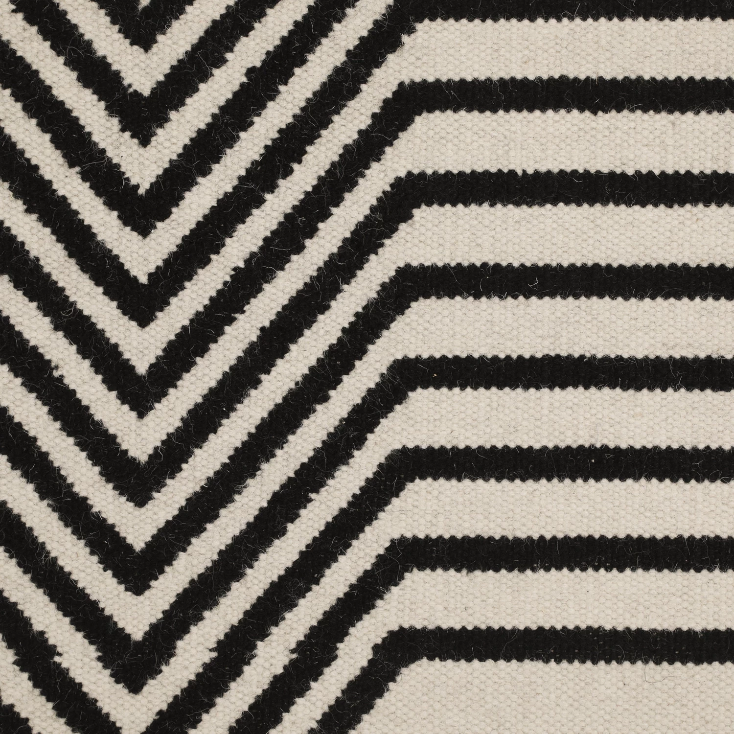 Tapis De Sol Liv Ivoire Et Noir 9 Tapis De Sol Liv Ivoire Et Noir – Image 7