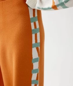 Pantalon Surrealist - Orange -Vêtements De Mode valentinewitmeurlab b2bphoto surrealist 2
