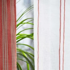 Voilage À Oeillets Heraklion Blanc Et Rouge -Vêtements De Mode voilage a oeillets HERAKLION 004725 WR hover